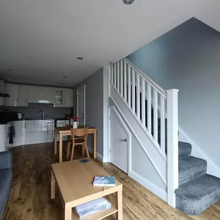 Bwthyn Eira Apartment Llangefni Exterior photo